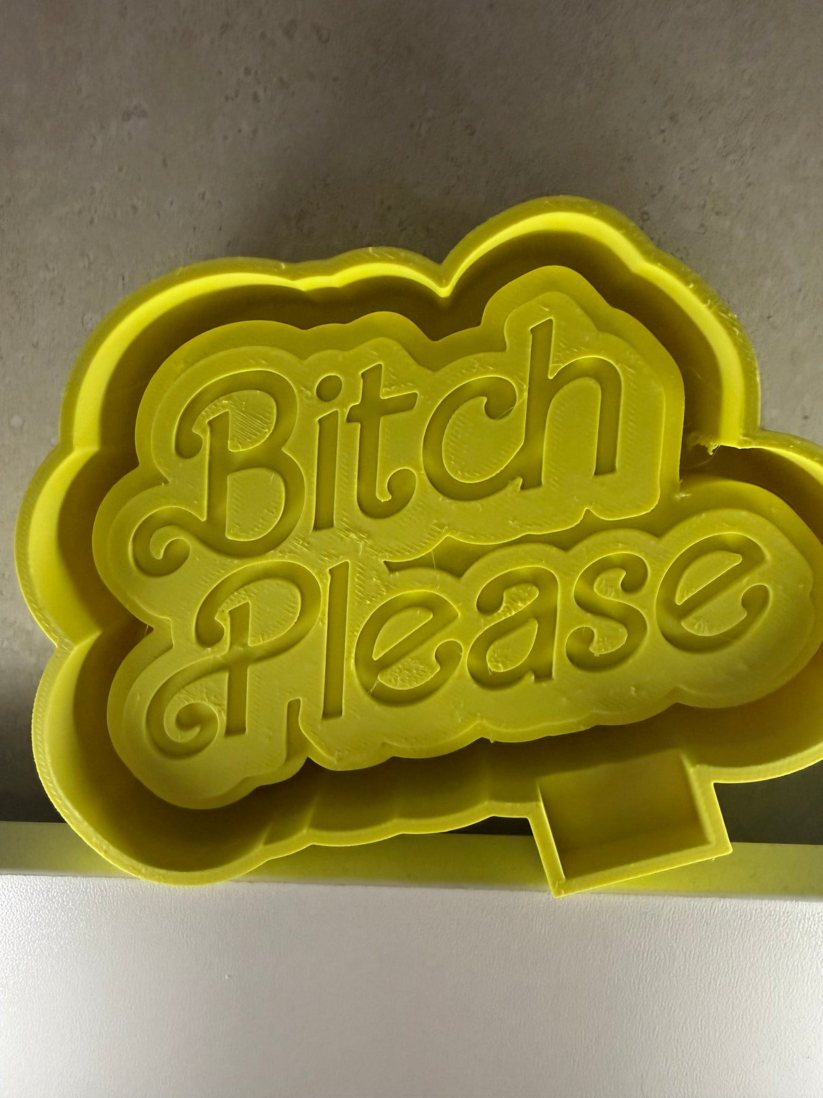 B please mold