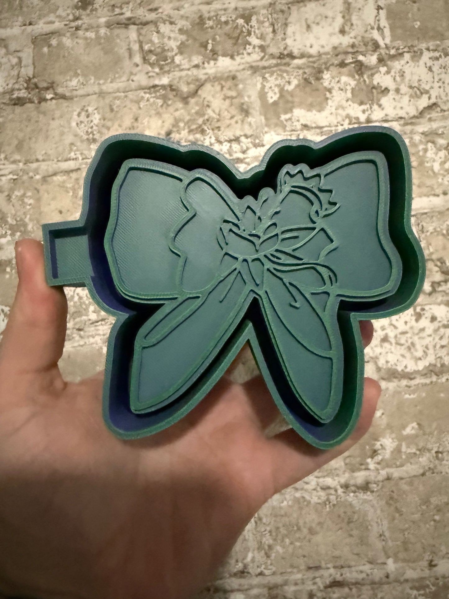Princess frog bow mold