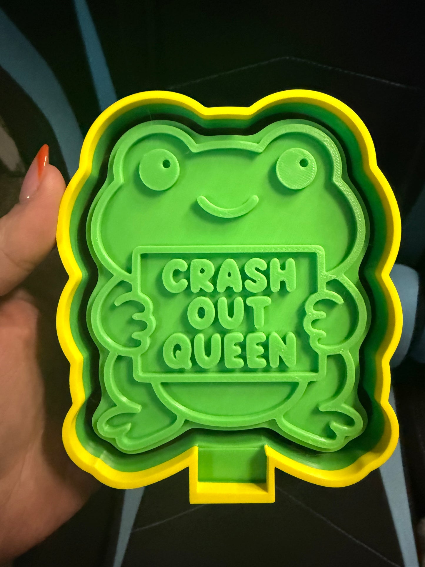 Crash out queen mold