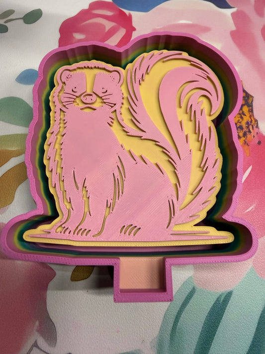 Skunk sitting mold