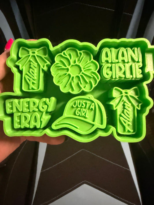 Alani  itty bitties mold