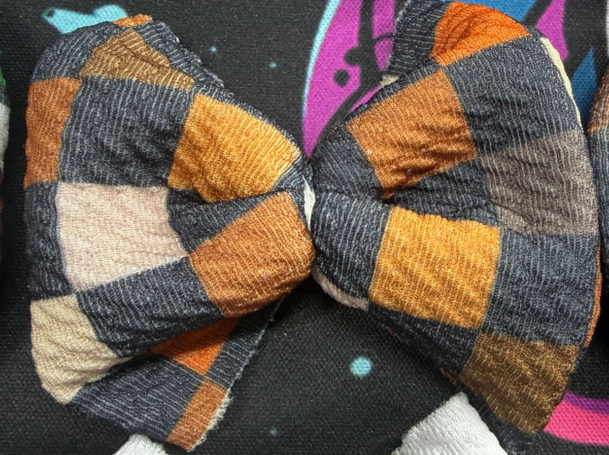 Checkered fall freshie bow