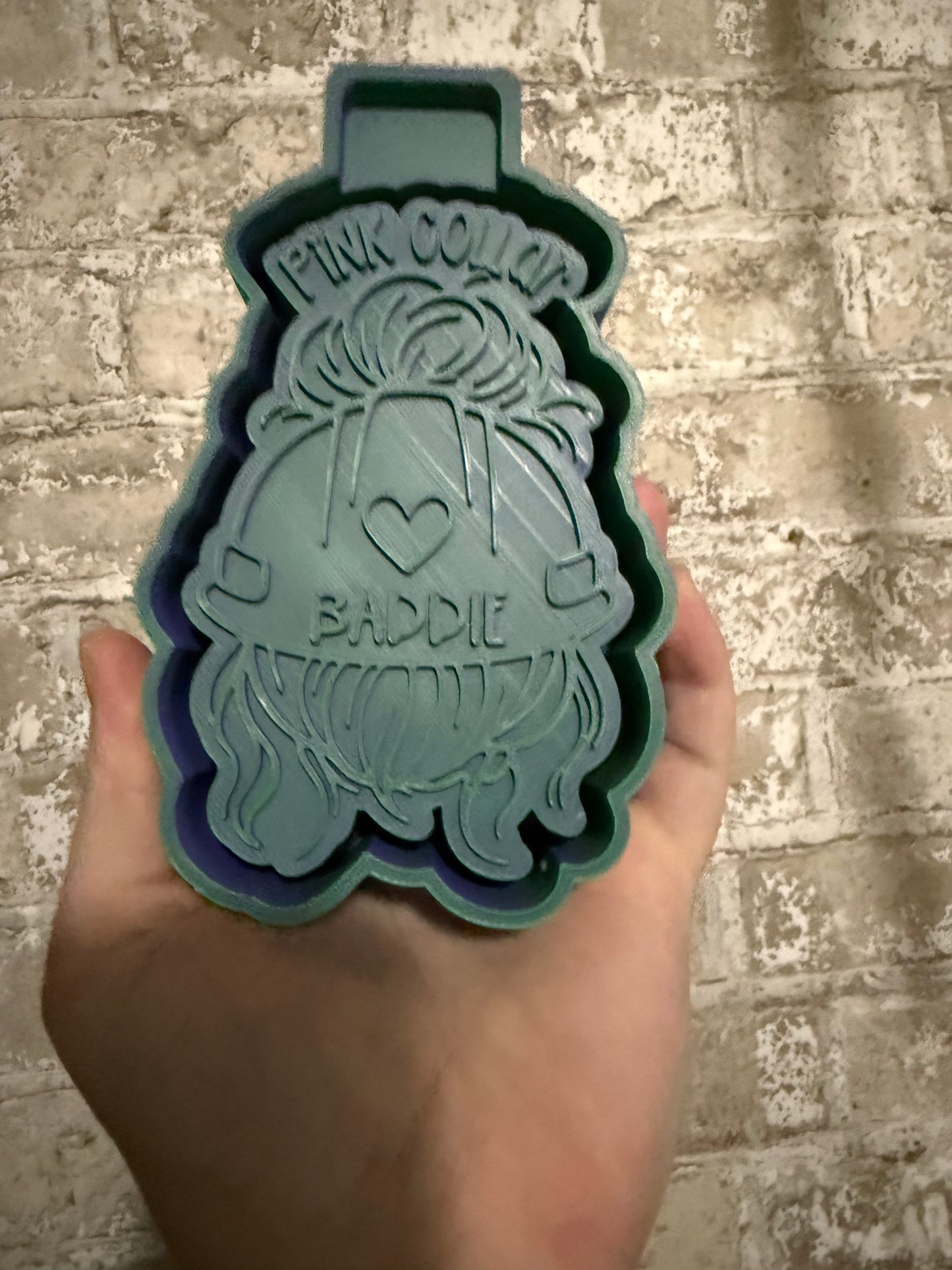 Pink collar baddie mold
