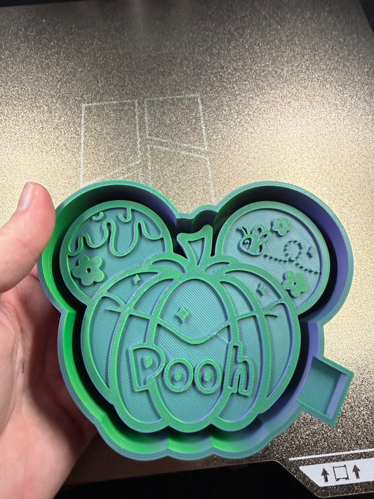 Honey bear pumpkin mold
