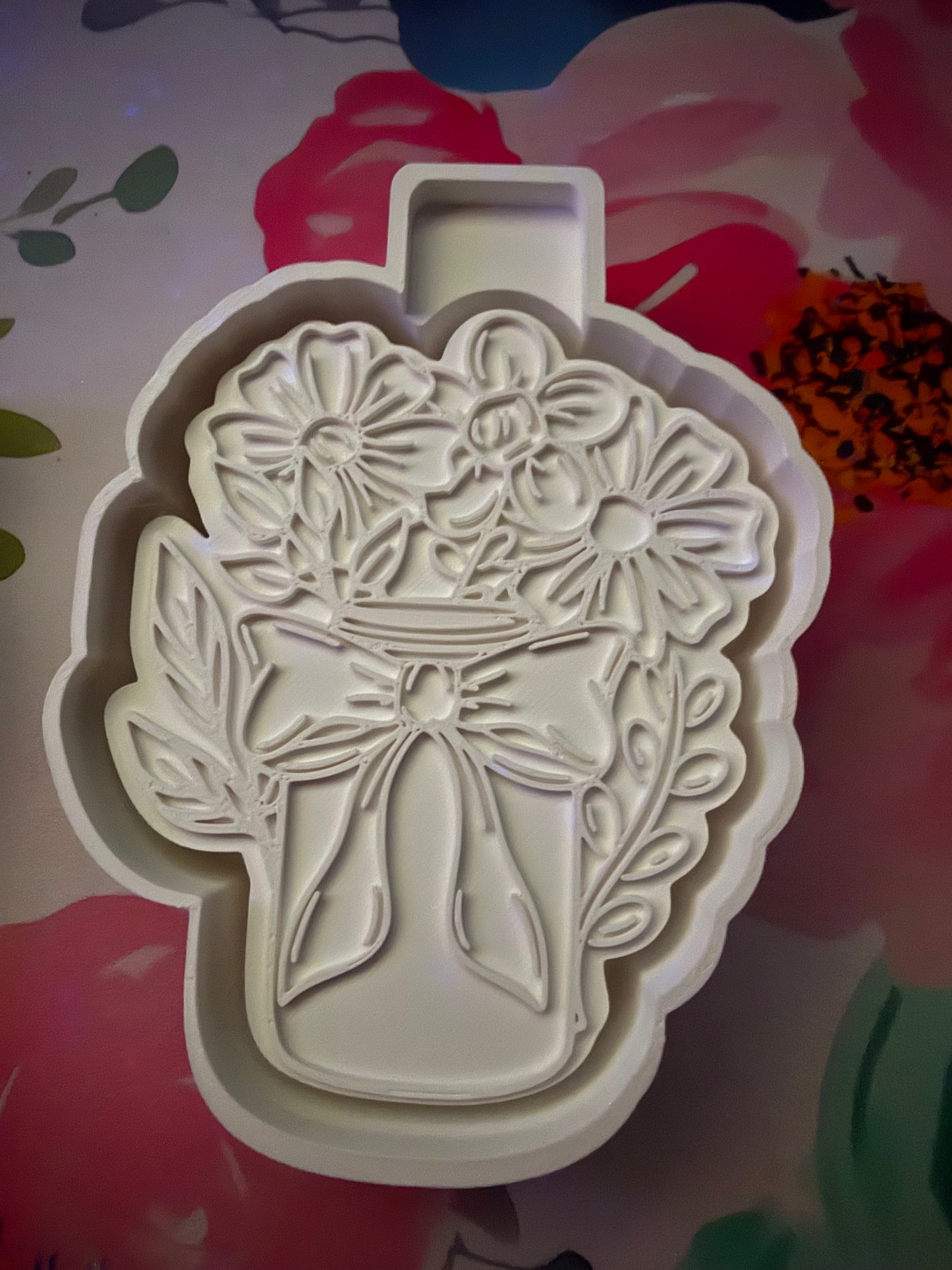 Flower arrangement mold
