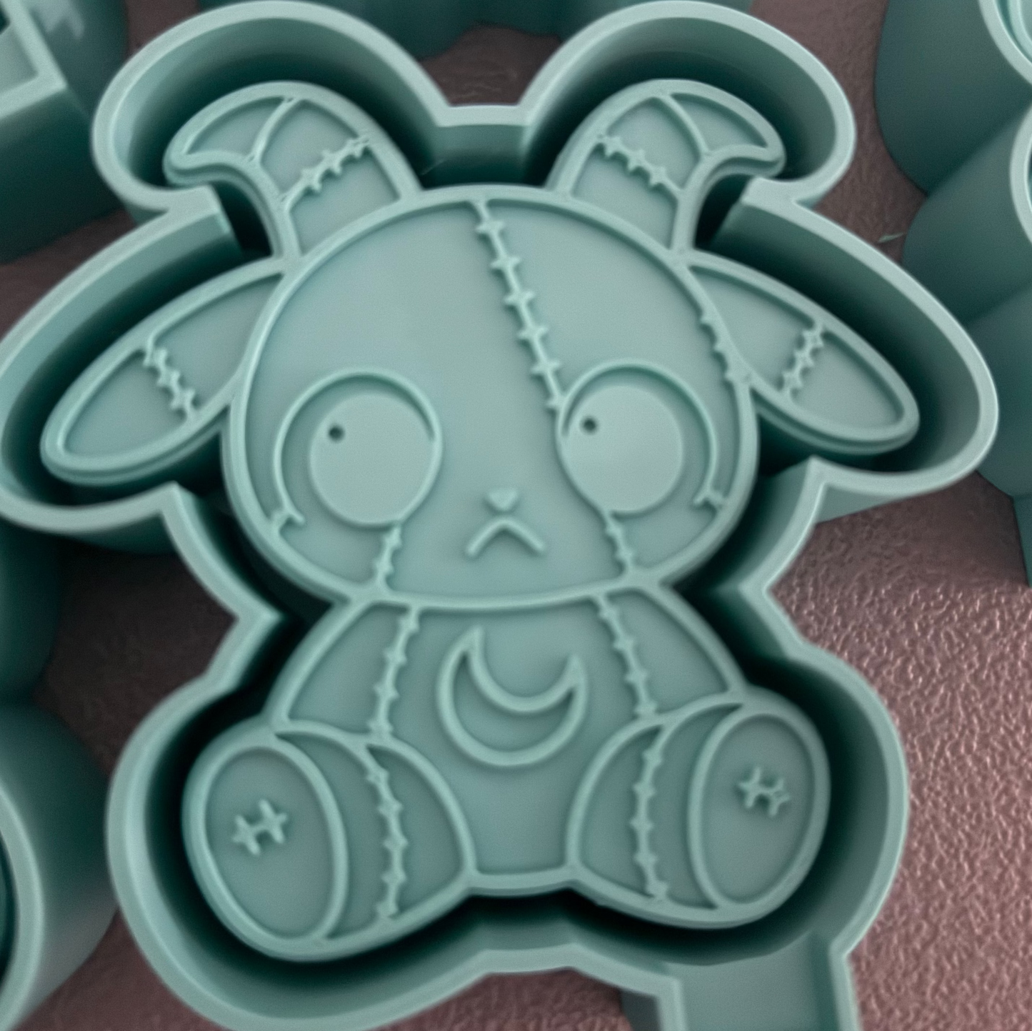 Patchwork goat mold